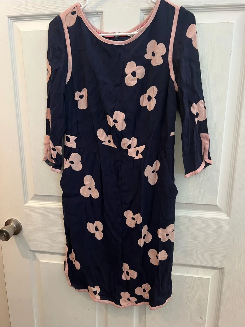 Boden Navy Dress with Pale Pink Floral Motif sz 8